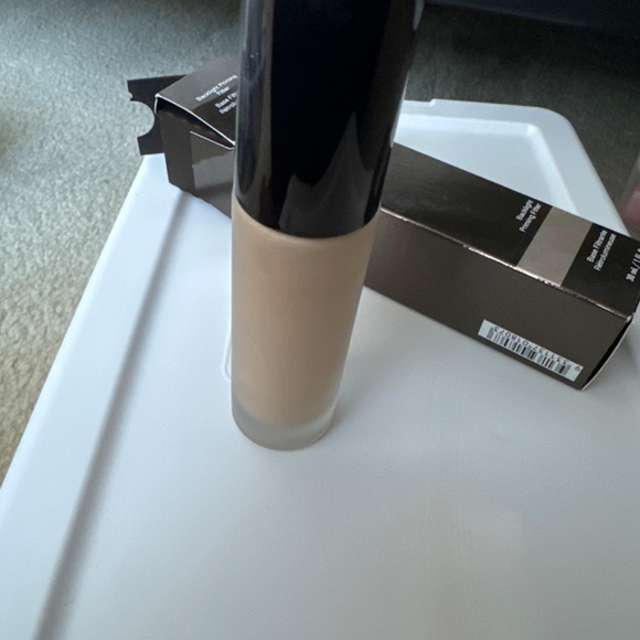 BECCA Backlight Priming Filter - Picture 3 of 3